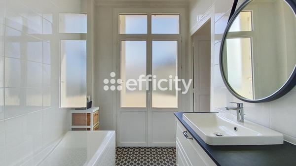 Appartement
         4 pièces
        - 91 m² 283 500 €*