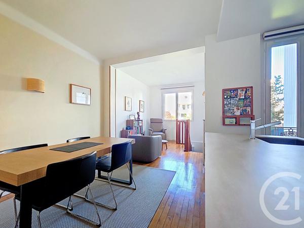 Appartement F4 à vendre  4 pièces - 76,15 m2 LE KREMLIN BICETRE - 94