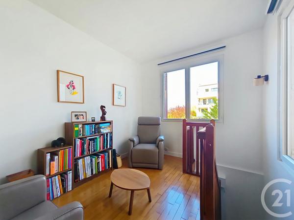 Appartement F4 à vendre  4 pièces - 76,15 m2 LE KREMLIN BICETRE - 94