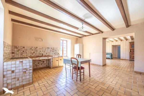 Maison à vendre 184 939 € Saint-Maxire 4 p 102 m² DPE F