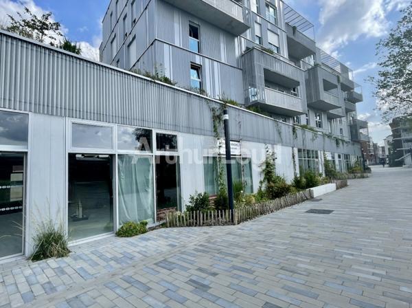 Bureaux de 100 m2 à louer dans un bâtiment neuf livré en 2023