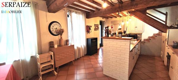 Soucieu-en-Jarrest (69510) Charmante maison en pierre de 120m2 avec jardin et garage. 3 ch