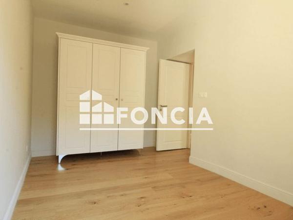 Location Appartement 2 pièces 47.5 m² - 19 BOULEVARD AMIRAL COURBET Nîmes 30000