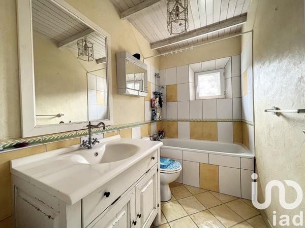 Appartement 4 pièces de 83 m² à Combs-la-Ville (77380)