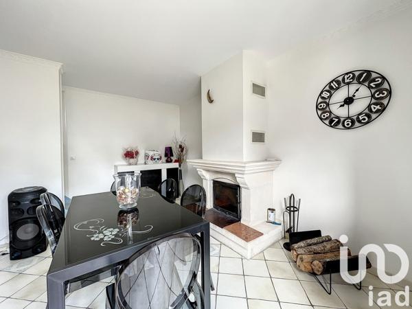 Appartement 4 pièces de 83 m² à Combs-la-Ville (77380)