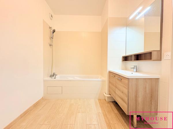 Appartement
                                                                                                                                                                                                                                                                                                                        3 pièce(s)                                                                                                                                                                                                          2 chambre(s)                                                                                                                                                                                                          65.05  m²