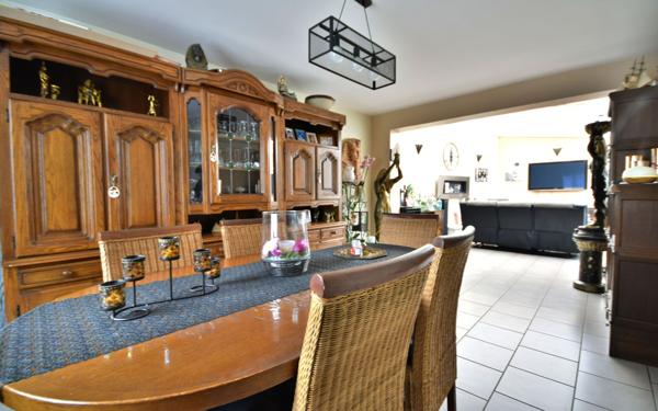 Maison à vendre    3 pièces •  Long