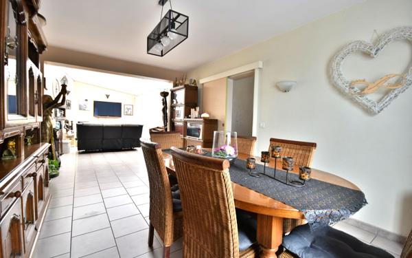 Maison à vendre    3 pièces •  Long