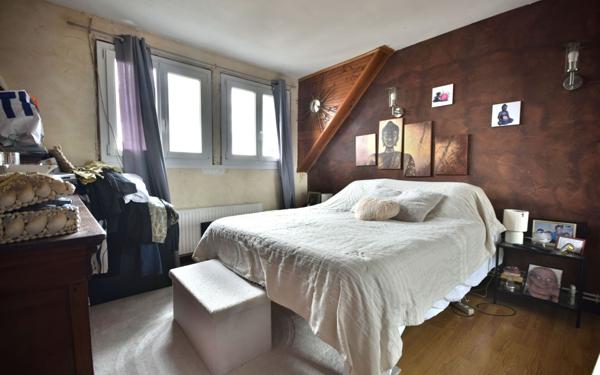 Maison à vendre    3 pièces •  Long