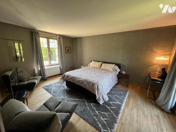 RARE A LA VENTE ORBEC MAISON DE CARACTERE AUX PRESTATIONS DE QUALITES AVEC TRES BEAU PARC ARBORE