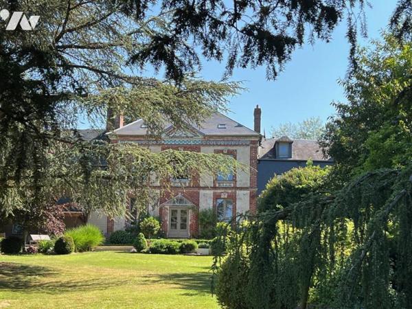 RARE A LA VENTE ORBEC MAISON DE CARACTERE AUX PRESTATIONS DE QUALITES AVEC TRES BEAU PARC ARBORE