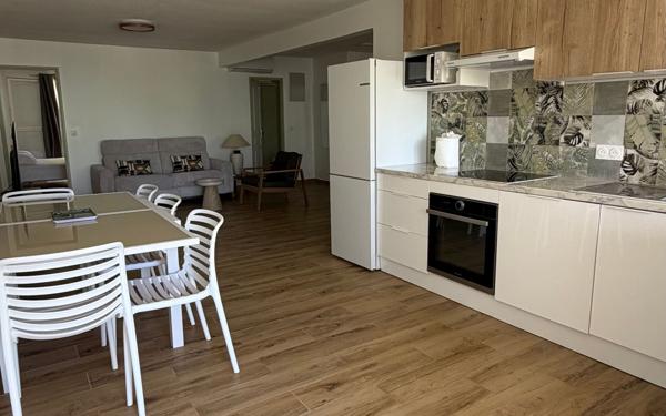 Appartement à louer    2 pièces •  Le Gosier