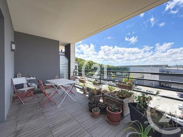 Appartement F5 à vendre  5 pièces - 118,16 m 2   CAEN  - 14
