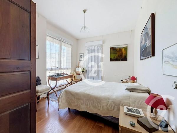 Appartement F5 à vendre  5 pièces - 118,16 m 2   CAEN  - 14