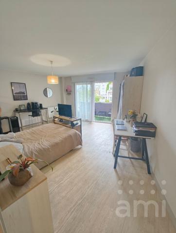 Magnifique Studio avec balcon Centre Ville