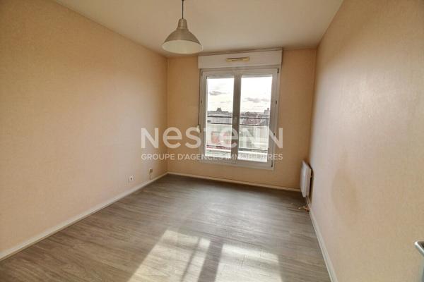 Appartement dernier étage Reims Sébastopol type 3 avec balcon et garage