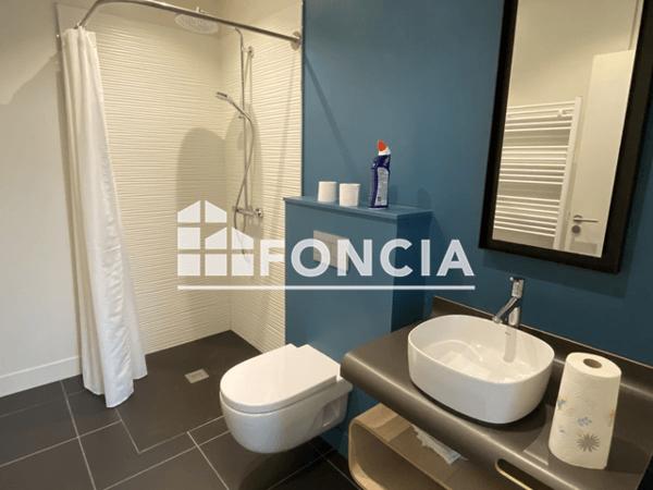 Location Studio 30.4 m² - 70 BIS AVENUE JEAN GUITON La Rochelle 17000