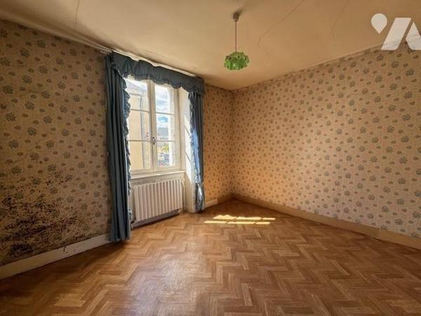 MAISON ANCIENNE A RESTAURER 