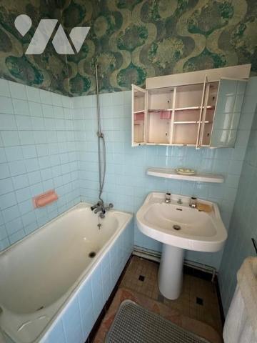 MAISON ANCIENNE A RESTAURER 