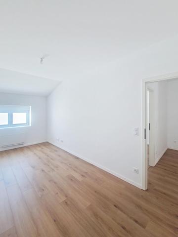 Maison entièrement rénovée avec 3 chambres, 1 bureau, terrasse et jardin aux portes des frontières !