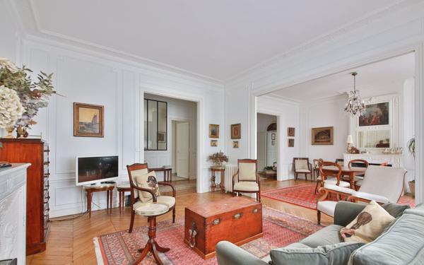 Appartement à vendre    4 pièces • 110,85 m2 Paris 16