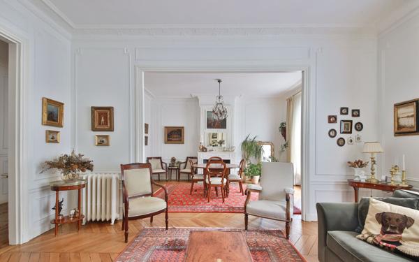 Appartement à vendre    4 pièces • 110,85 m2 Paris 16