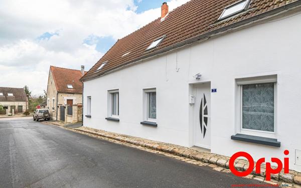 Maison à vendre    6 pièces •  Bruyères-et-Montbérault