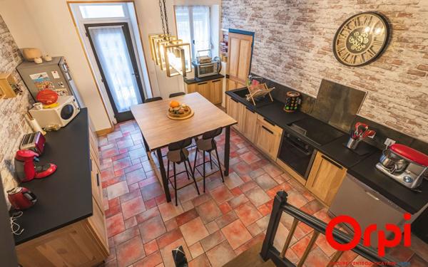 Maison à vendre    6 pièces •  Bruyères-et-Montbérault