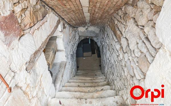 Maison à vendre    6 pièces •  Bruyères-et-Montbérault