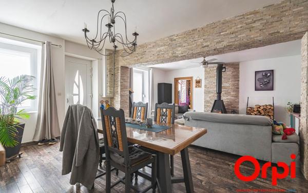 Maison à vendre    6 pièces •  Bruyères-et-Montbérault