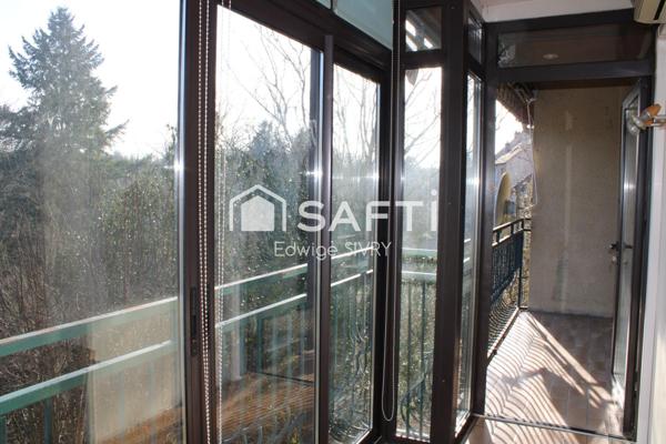 Maison avec jardin atypique