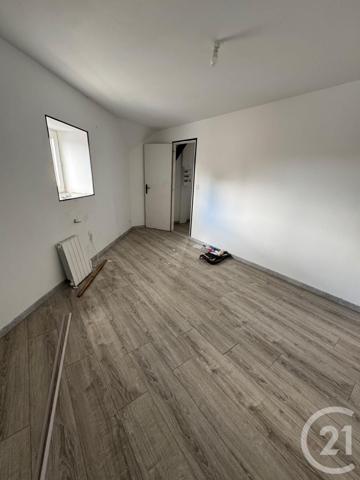 Immeuble à vendre  198 m2 LE NOUVION EN THIERACHE - 02