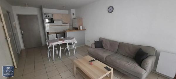 Appartement à louer 2 pièces 42.7m² Pamiers (09100)