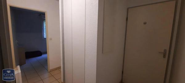 Appartement à louer 2 pièces 42.7m² Pamiers (09100)