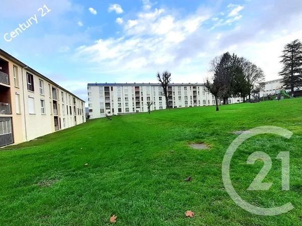 Appartement F3 à vendre  3 pièces - 53 m 2   CHATEAU THIERRY  - 02