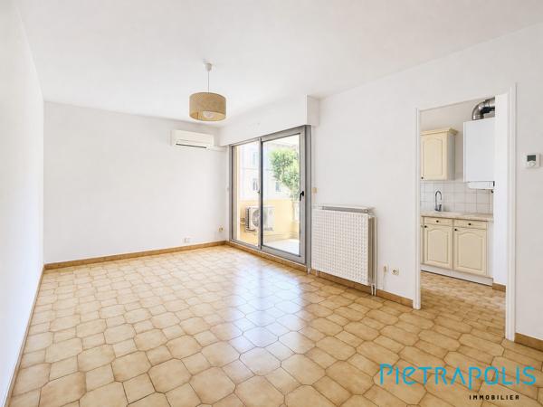 SÈTE - CENTRE VILLE : Appartement T2, terrasse, ascenseur