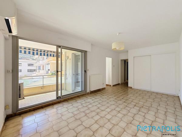 SÈTE - CENTRE VILLE : Appartement T2, terrasse, ascenseur