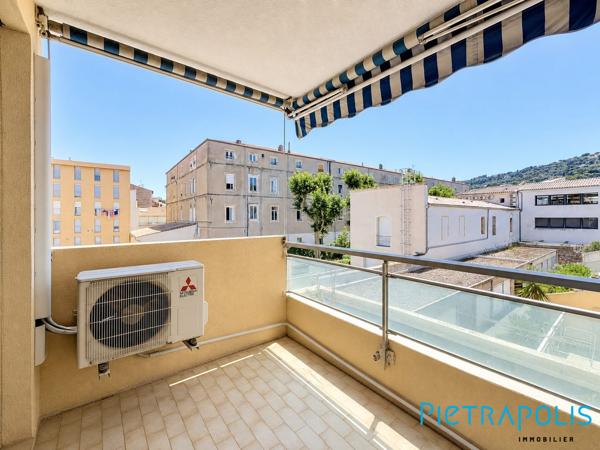 SÈTE - CENTRE VILLE : Appartement T2, terrasse, ascenseur