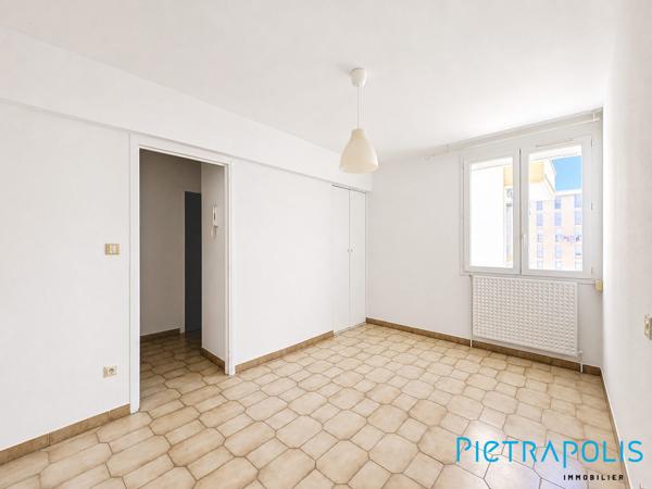 SÈTE - CENTRE VILLE : Appartement T2, terrasse, ascenseur