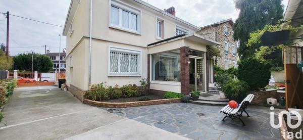 Maison à vendre 5 pièces 216 m² Le Blanc-Mesnil