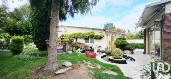 Maison à vendre 5 pièces 216 m² Le Blanc-Mesnil