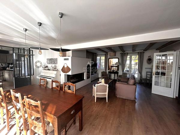 Maison TRIEL-SUR-SEINE 6 pièce(s) 121 m² €549 000 ** - Référence 1086