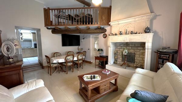 maison en pierres au calme dans un hameau