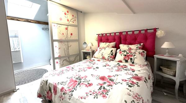 maison en pierres au calme dans un hameau