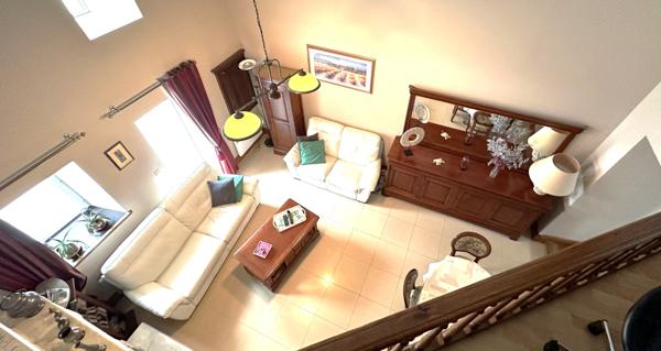 maison en pierres au calme dans un hameau