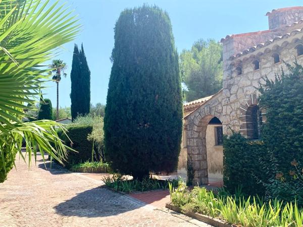 Vente Villa de luxe Plascassier 14 Pièces 535 m²