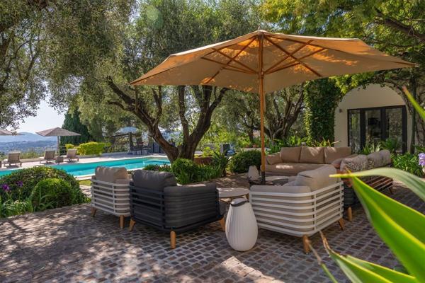 Vente Villa de luxe Plascassier 14 Pièces 535 m²