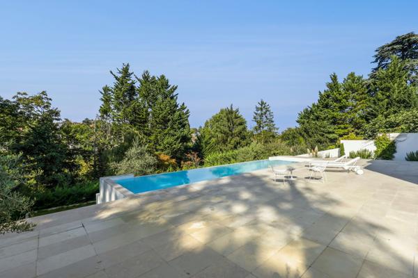 Vente Maison de luxe Bougival 6 Pièces 220 m²