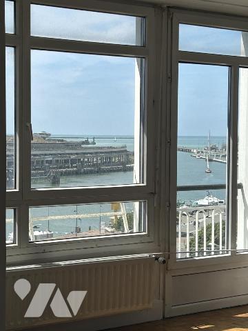 BOULOGNE SUR MER BUILDINGS 