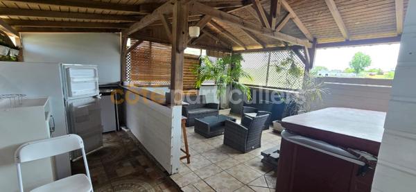 Vente
                Maison390 m² - 16 Pièces -
                    SAINTE ANNE (97180)